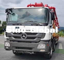 डीजल ट्रक में 5 खंडों के साथ पुट्ज़मीस्टर कंक्रीट पंप M56-5 148M³ / H का इस्तेमाल किया गया है